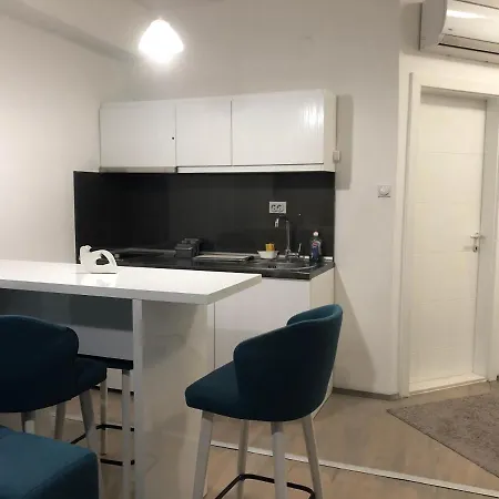 New And Modern In The Center Apartment